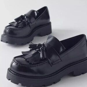 Vagabond Shoemakers Cosmo 2.0 Tassel Loafer